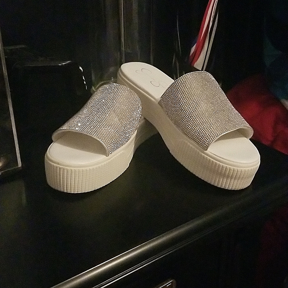 Jessica Simpson Ezira platform slides with rhinestones sz 9.5 m